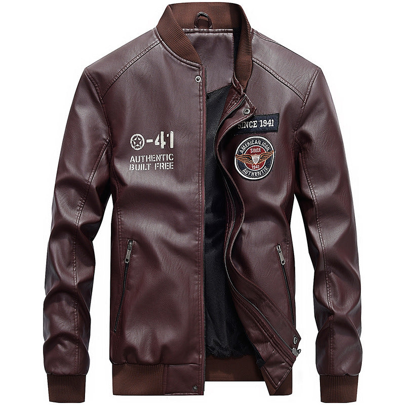 Herr Skinnjacka – Strukturerad Passform – Broderade Patches – Baseballkrage – Dragkedja