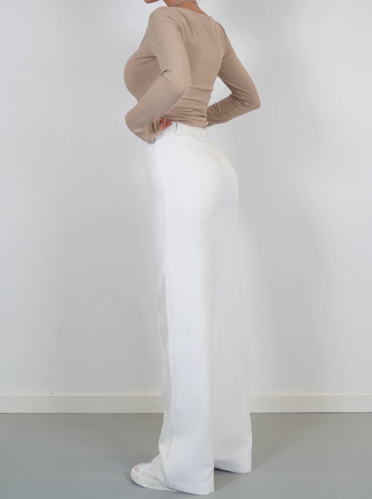 Elegant och bekväm byxa med hög midja för kvinnor
