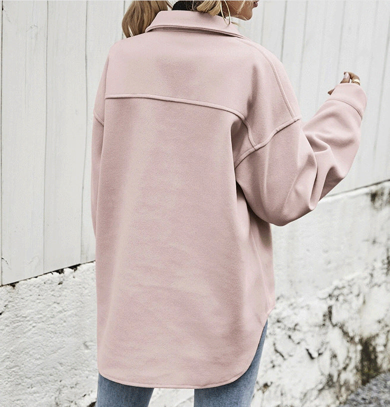 Damjacka – Oversized Passform – Stora Bröstfickor – Mjuk Textur