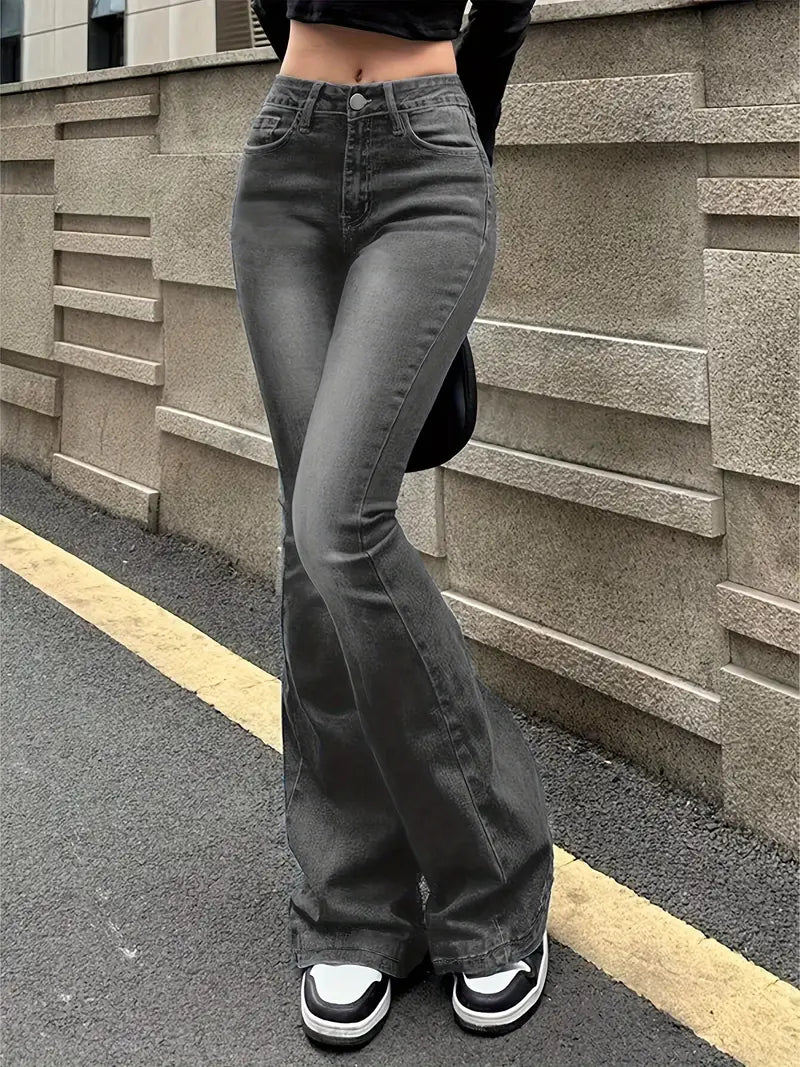 Dame Bootcut Jeans - Høyt Liv - Tettsittende Passform - Stilren og Allsidig