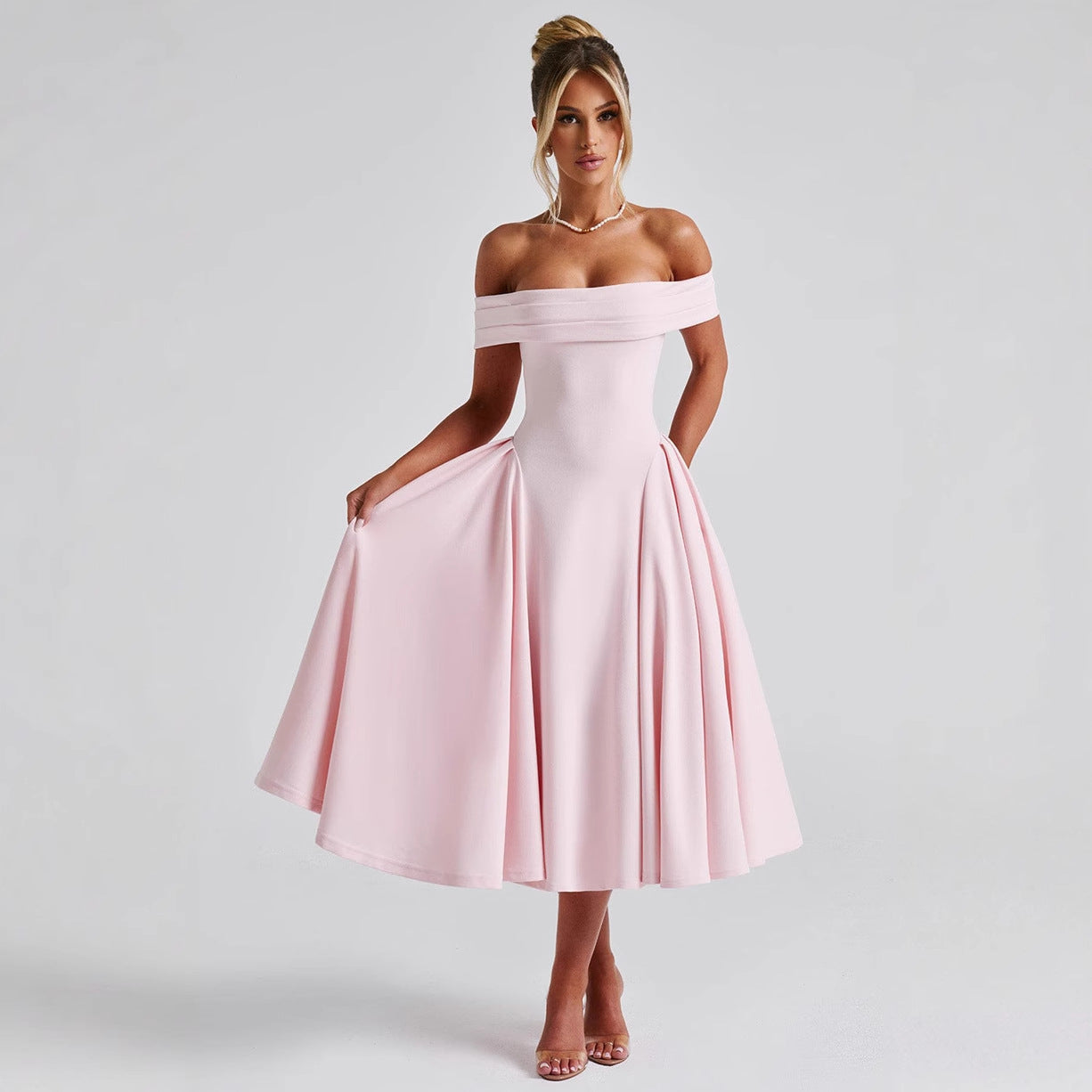 Kjole til dame – Off-Shoulder – A-linje passform – Midi lengde – Formell eleganse