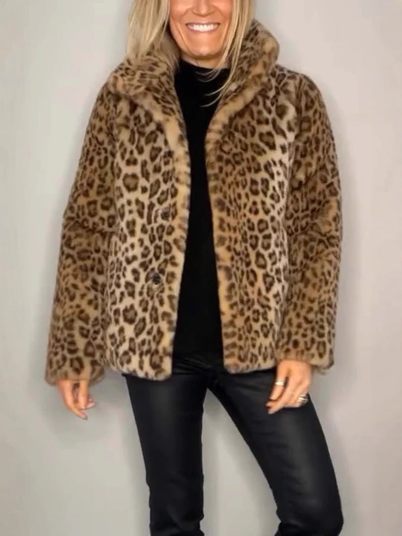 Damekåpe – Fuskepels – Oversized passform – Notch-krage – Leopardmønster – Casual stil