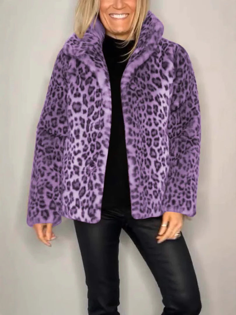 Damekåpe – Fuskepels – Oversized passform – Notch-krage – Leopardmønster – Casual stil
