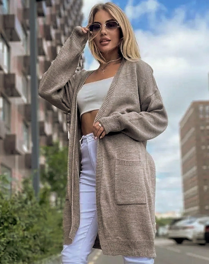 Dam Cardigan Stickad – Lös Passform – Öppen Front – Lång Modell med Fickor
