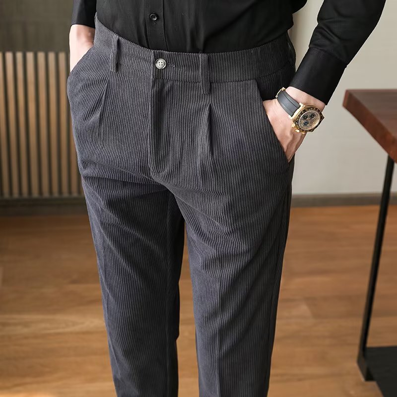 Herrebukse – Smal Passform – Cordfløyel – Pressfold – Full Lengde – Smart Casual