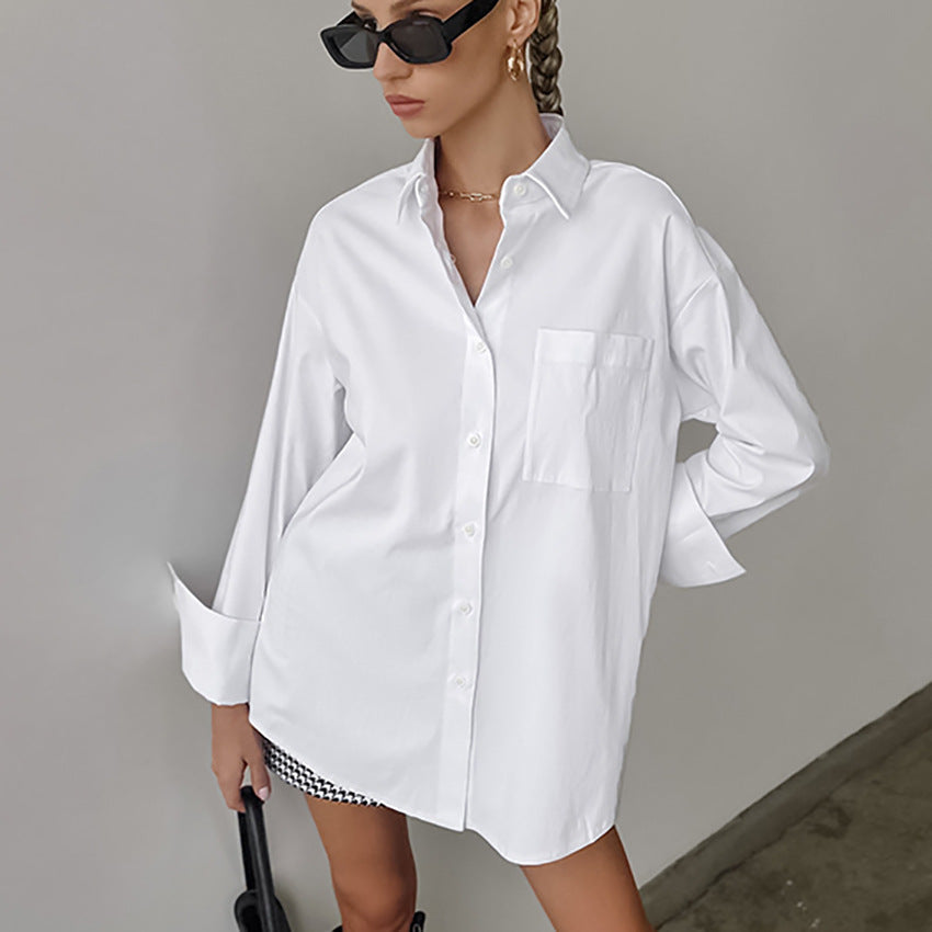 Dameskjorte – Oversized Passform – Bomullsblanding – Langermet med Knappestolpe