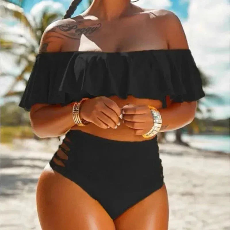 Dam Bikini Set – Hög Midja – Rynkad Off-Shoulder Topp – Sidoutskärningar
