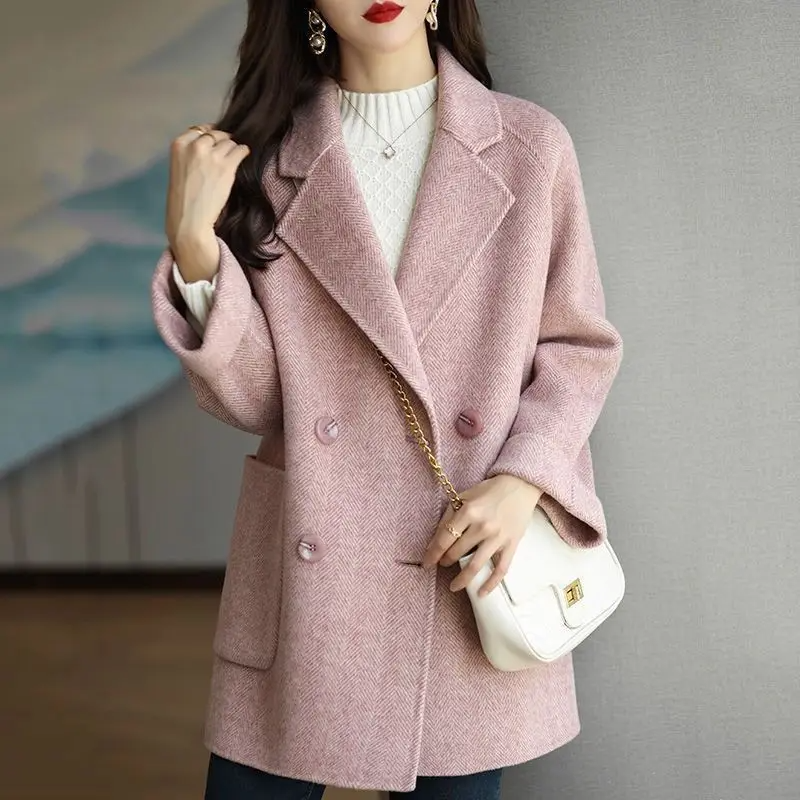 Dam Trenchcoat – Smal Passform – Ull – Dubbelspridd – Skräddarsydda Reverser