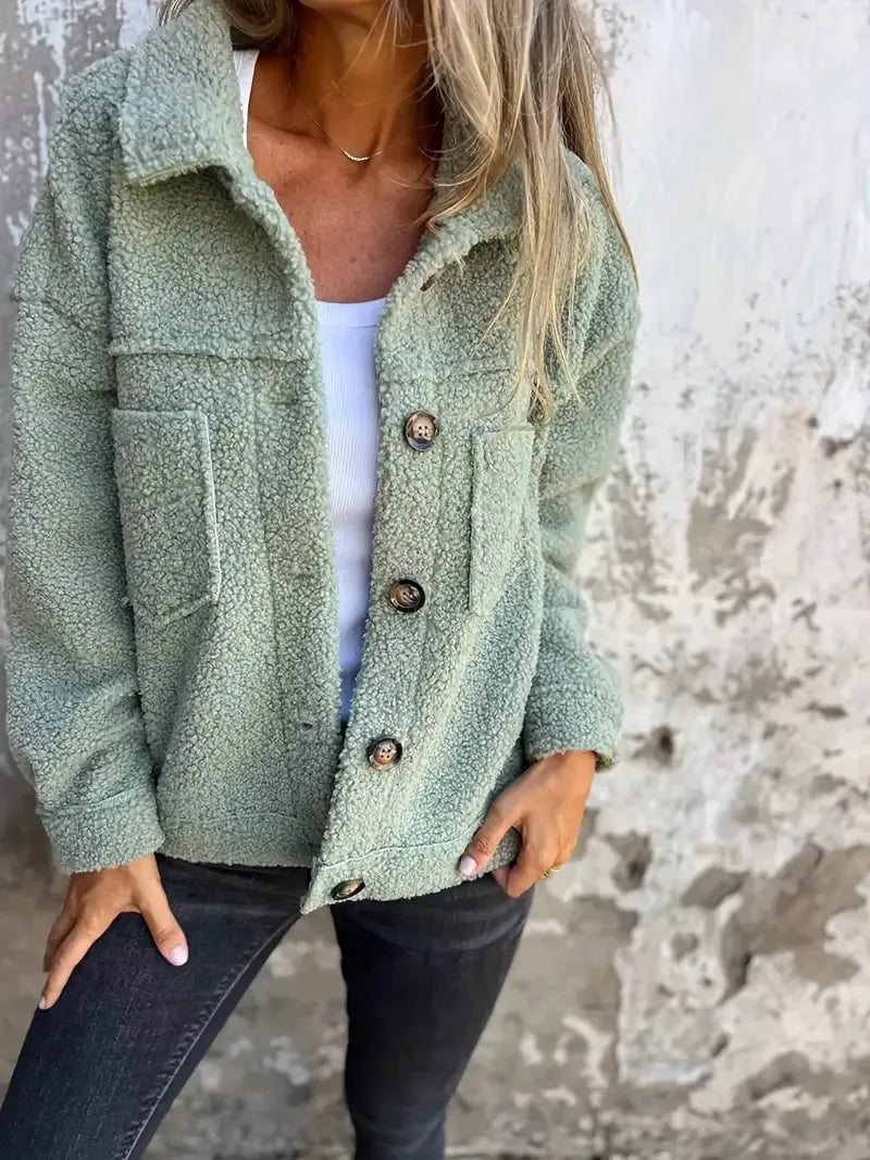 Damkappa – Oversized Passform – Mjuk Textur – Knappfront – Ledig Stil