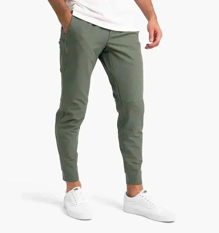 Herr Joggingbyxor - Slim Fit - Elastisk Linning - Fickor - Justerbara Manschetter