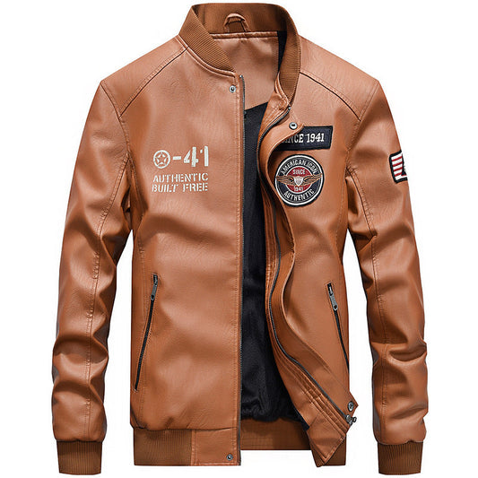 Herr Skinnjacka – Strukturerad Passform – Broderade Patches – Baseballkrage – Dragkedja