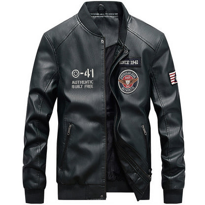 Herr Skinnjacka – Strukturerad Passform – Broderade Patches – Baseballkrage – Dragkedja