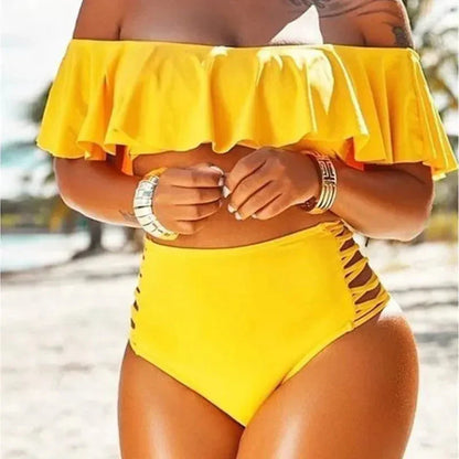 Dam Bikini Set – Hög Midja – Rynkad Off-Shoulder Topp – Sidoutskärningar