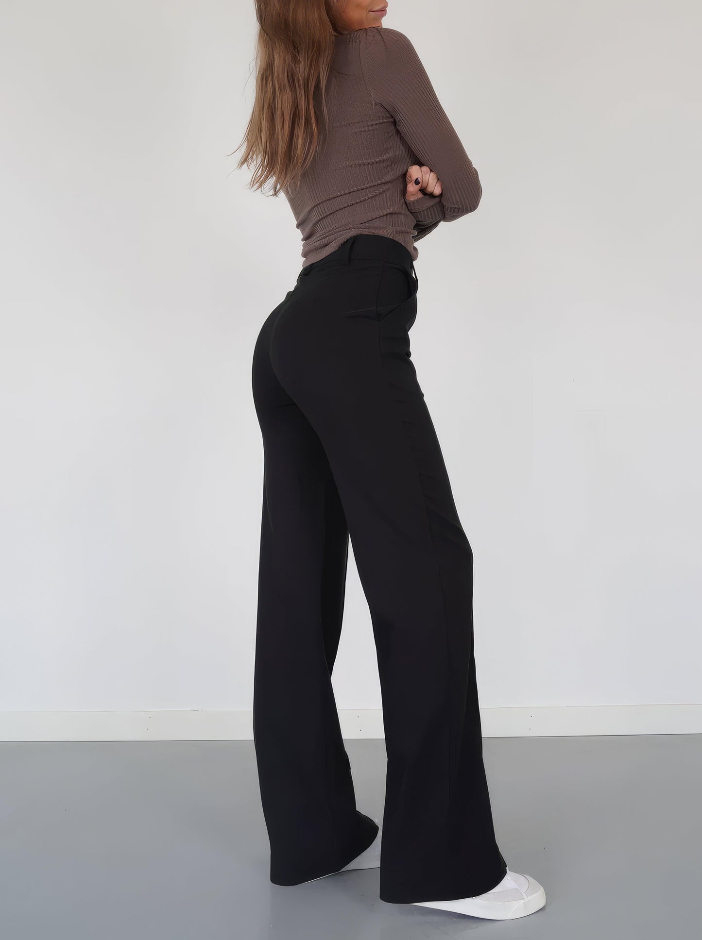 Elegant och bekväm byxa med hög midja för kvinnor
