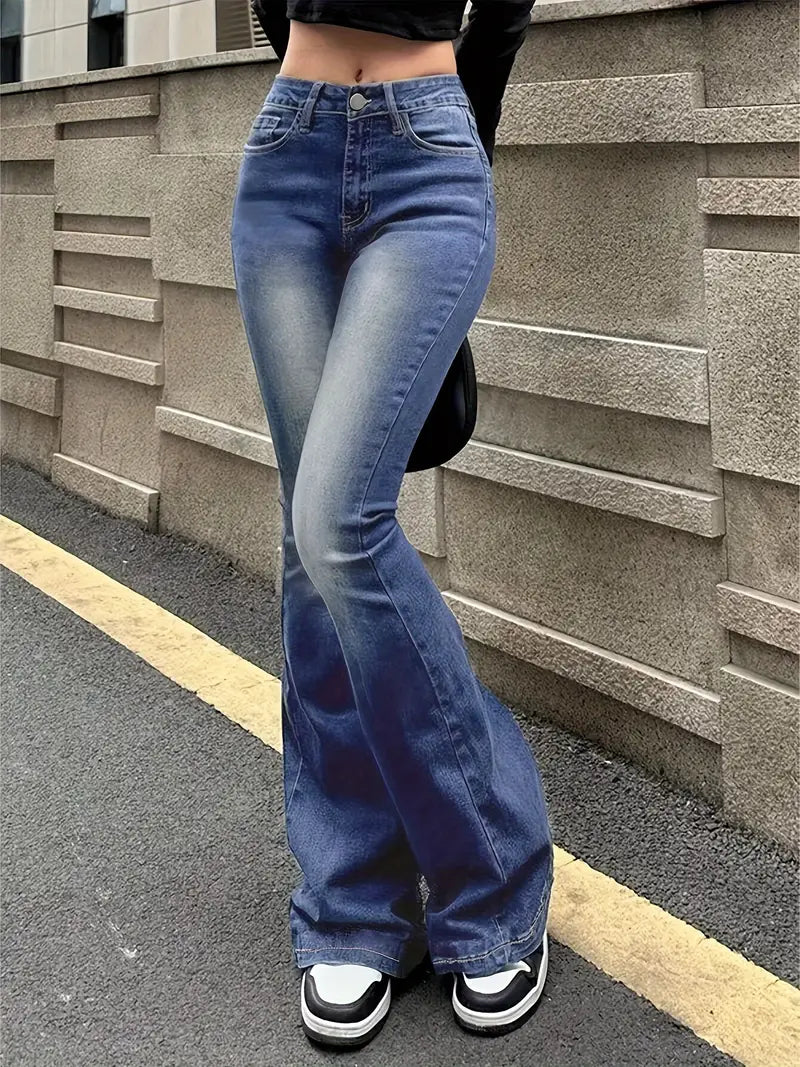 Dame Bootcut Jeans - Høyt Liv - Tettsittende Passform - Stilren og Allsidig