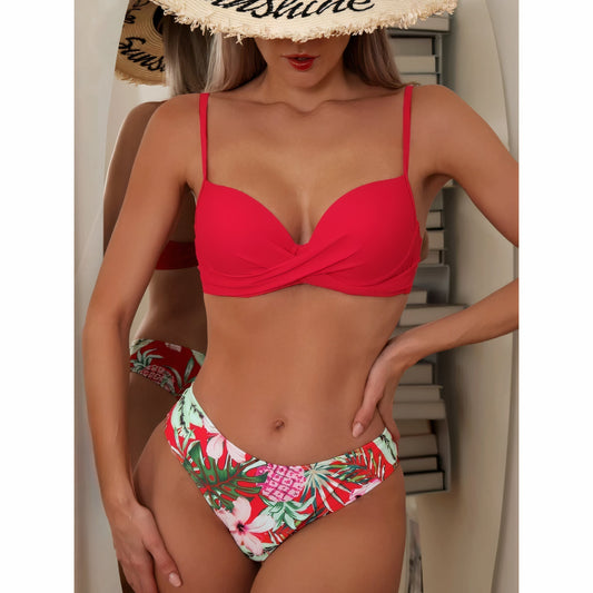 Dam Bikini Set – Rynkad Topp – Justerbara Remmar – Figurnära Passform – Blommigt Underdel
