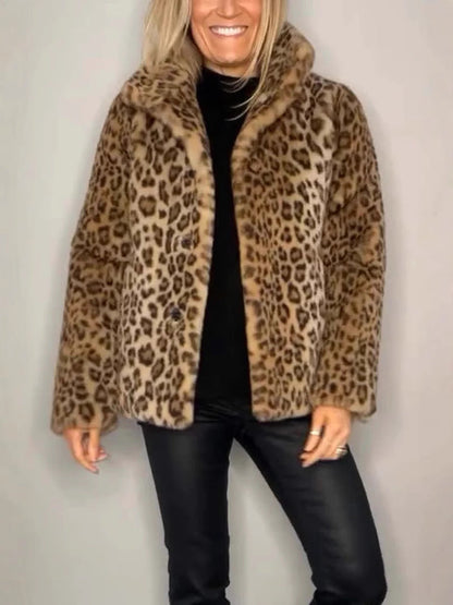 Damekåpe – Fuskepels – Oversized passform – Notch-krage – Leopardmønster – Casual stil