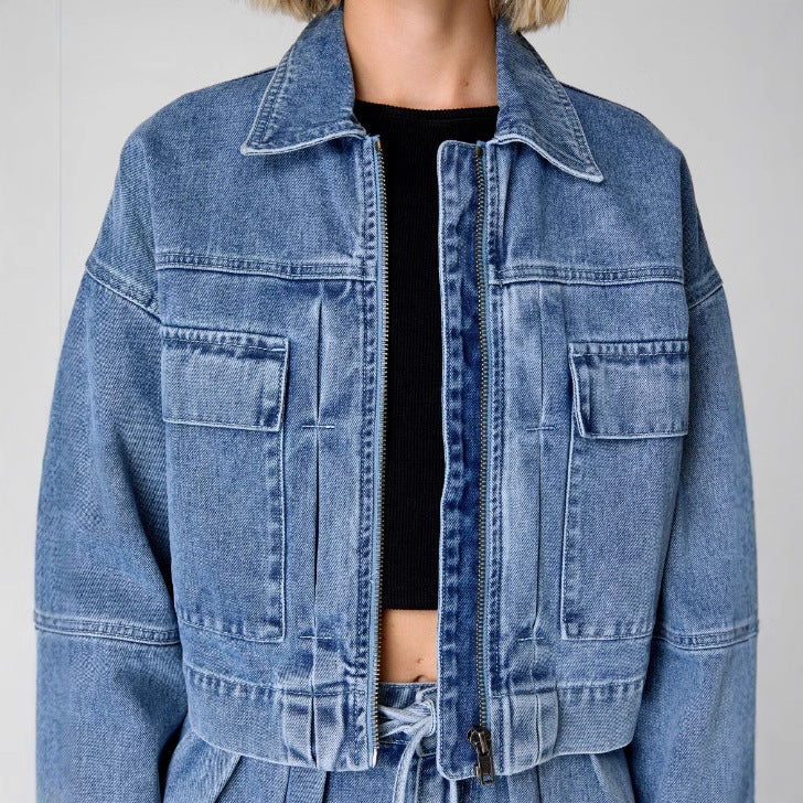 Dam Denimjacka – Oversized Passform – Kortad Längd – Dragkedja – Fickor
