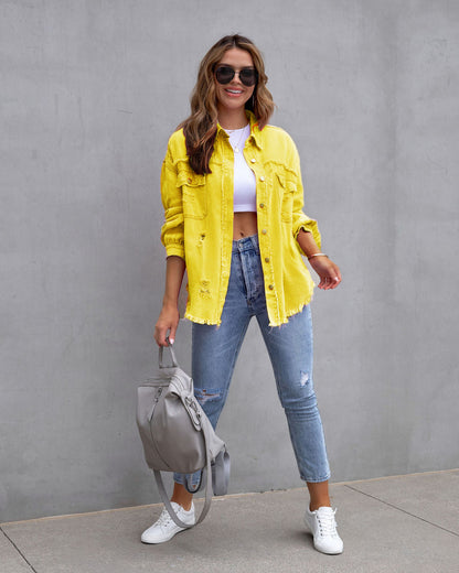 Dam Denimjacka – Oversized Passform – Medellängd – Sliten och Fransig Design