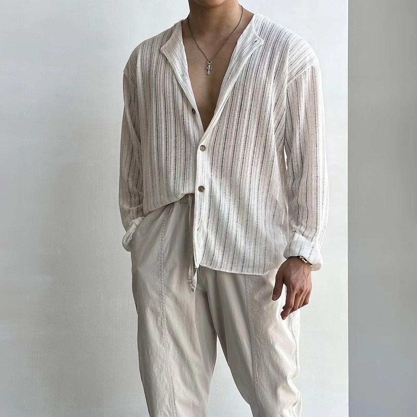 Herrkofta – Slim fit – V-ringning – Knappar – Lätt andningsbart stickat tyg