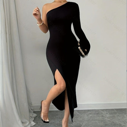 Klänning för dam – Bodycon passform – Off shoulder – Långärmad – Asymmetrisk slits