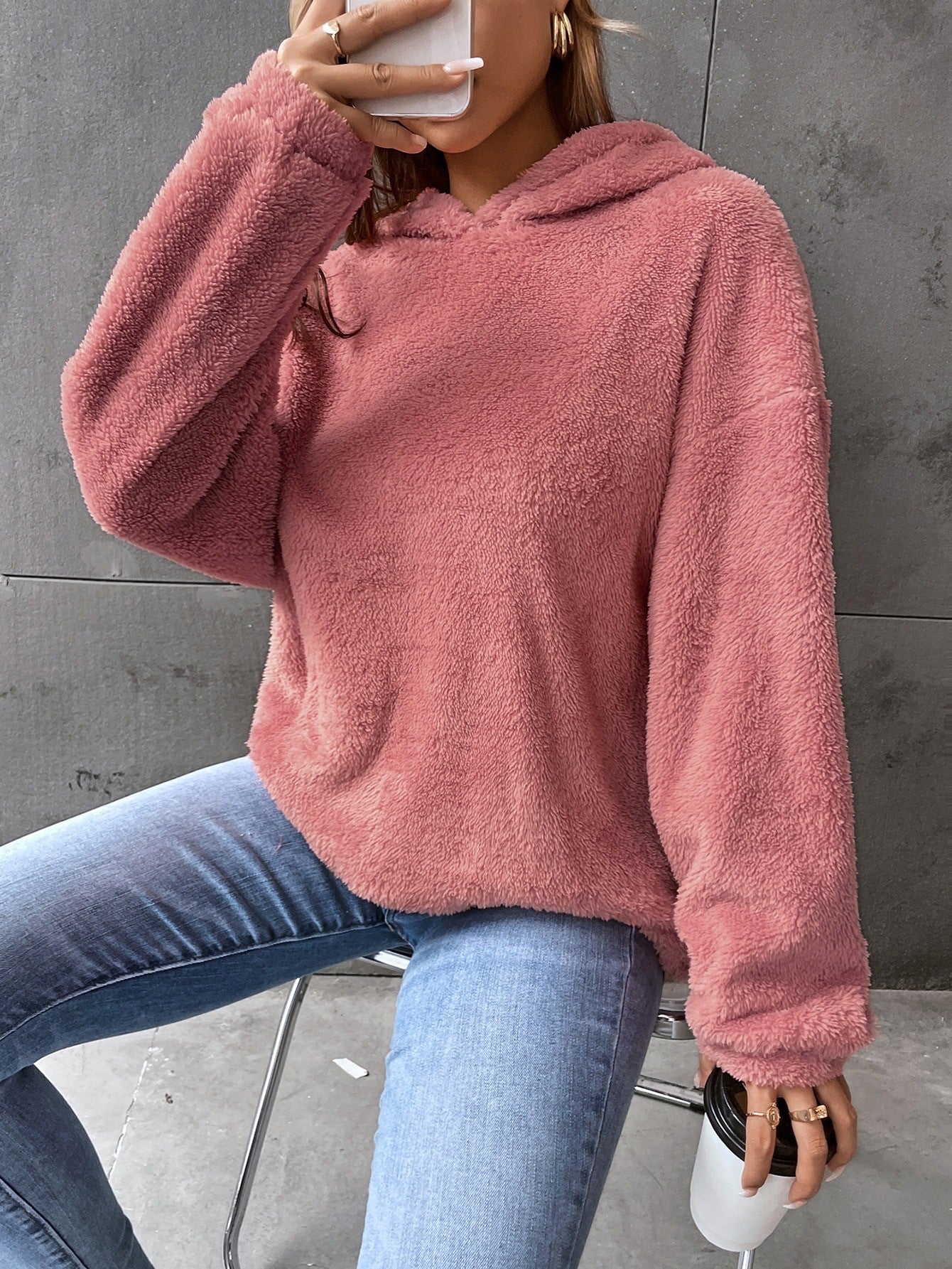 Dam huvtröja – fleece – avslappnad passform – cropped – långa ärmar