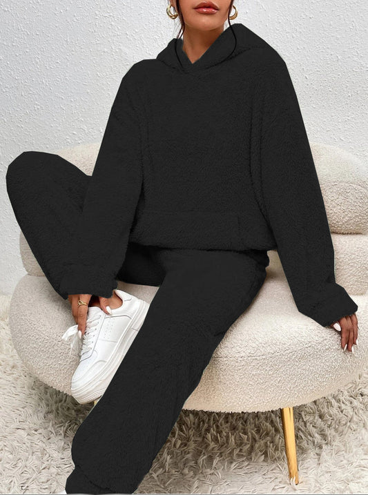 Dam Two-Piece Set – Mjuk Plysch – Avslappnad Passform – Huvtröja och Vida Byxor