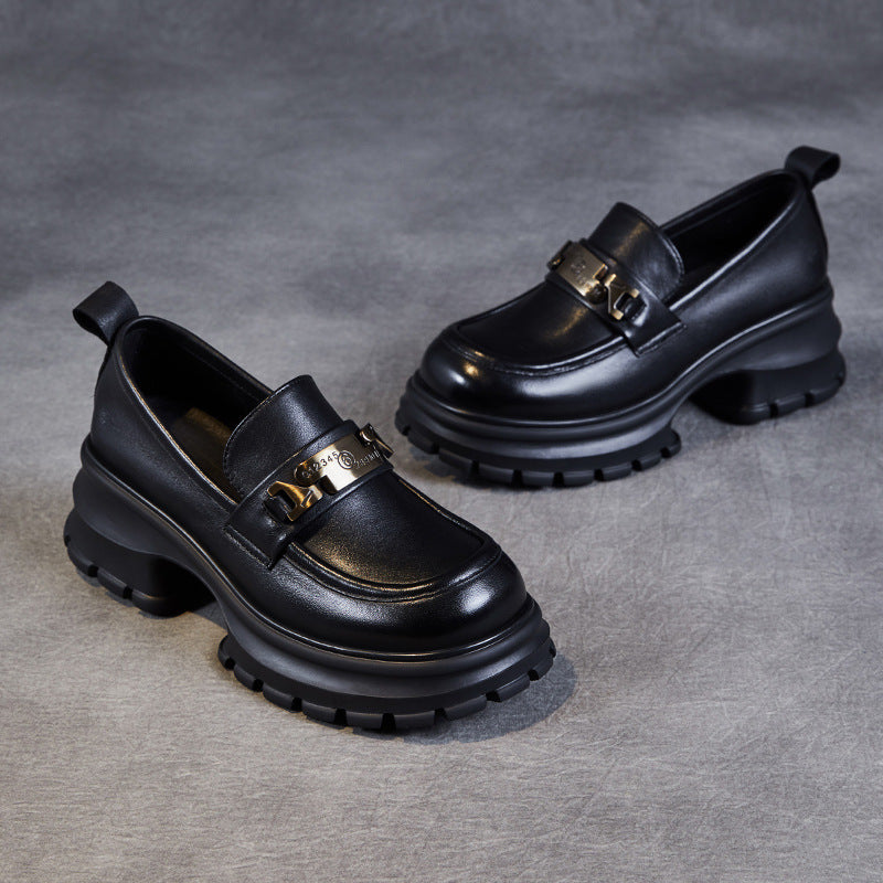 Damskor Loafers – Äkta Skinn – Chunky Platåsula – Metallisk Detalj – Komfort Fit