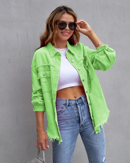 Dam Denimjacka – Oversized Passform – Medellängd – Sliten och Fransig Design