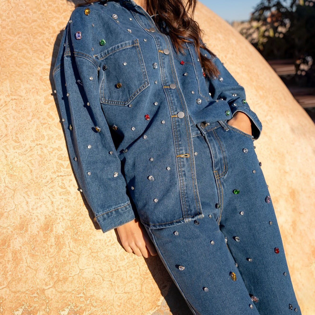 Dam Denimjacka – Oversized Passform – Broderad Detalj – Informell Vardagsstil