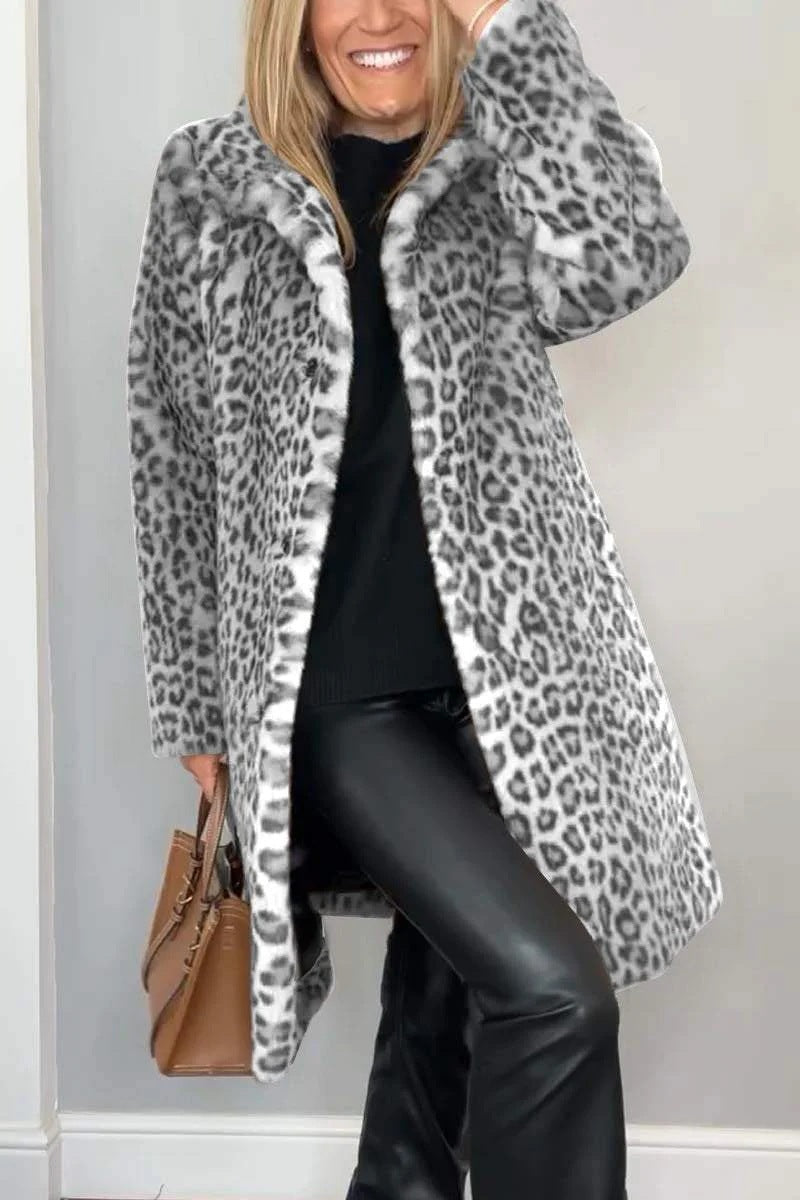 Damekåpe – Fuskepels – Oversized passform – Notch-krage – Leopardmønster – Casual stil