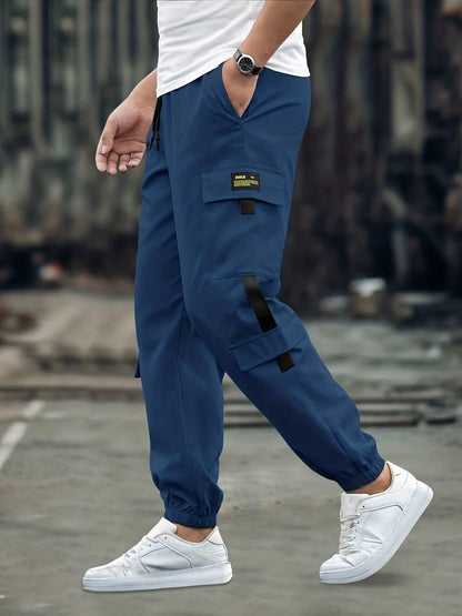 Herrbyxa - Jogger Cargo - Avslappnad Passform - Elastisk Midja och Manschetter - Flera Fickor
