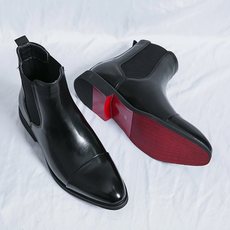 Herreboots i skinn – Ankellengde – Slank passform – Cap toe – Slip-on Chelsea style