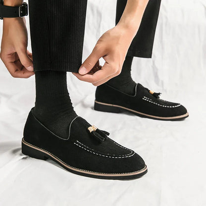 Herresmokasiner – Semsket Skinn – Klassisk Passform – Duskedetalj – Slip-on
