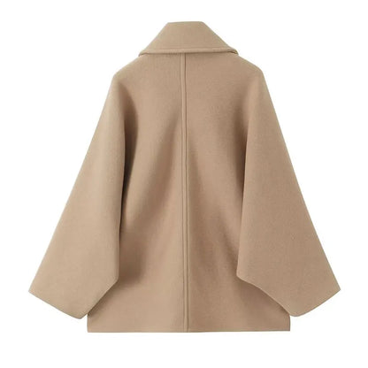 Kappa för Kvinnor - Oversized Ull - Klassisk Snitt - Knäppning