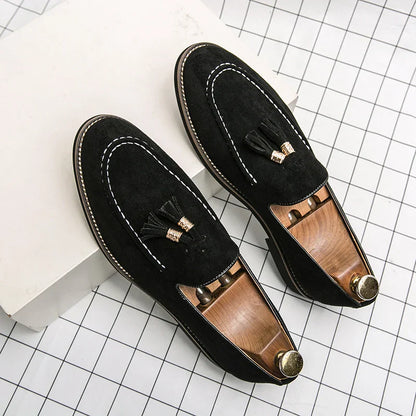 Herresmokasiner – Semsket Skinn – Klassisk Passform – Duskedetalj – Slip-on