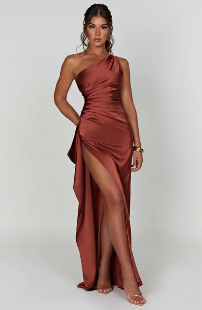 Dam Festklänning - Elegant Maxiklänning - One-Shoulder - Hög Slits - Figurnära Passform
