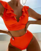 Dam Bikini Set – Rynkad V-ringad Topp – Hög Midja – Mjuk och Elastisk Passform
