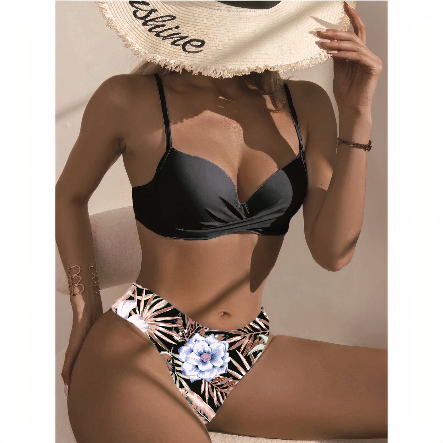 Dam Bikini Set – Rynkad Topp – Justerbara Remmar – Figurnära Passform – Blommigt Underdel