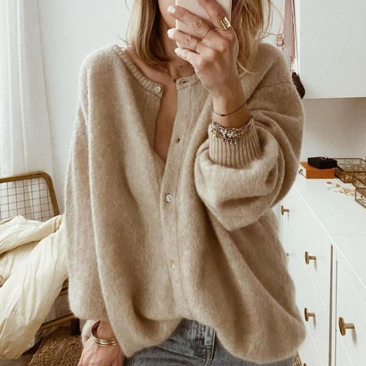 Damekofta - Mjuk Ullblandning - Oversized Passform - Knappstängd Front